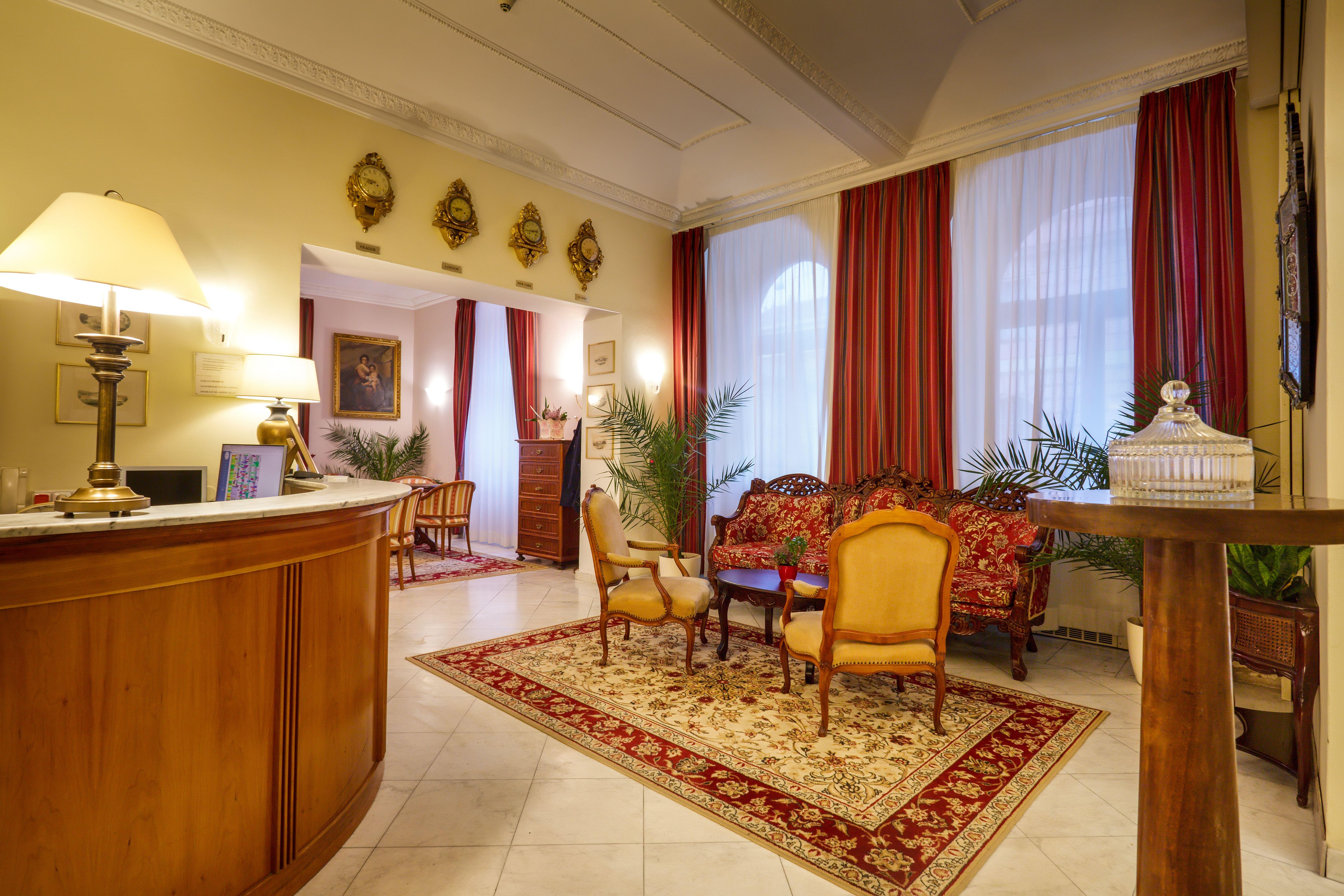 Hotel St George - Czech Leading Hotels Praga Esterno foto