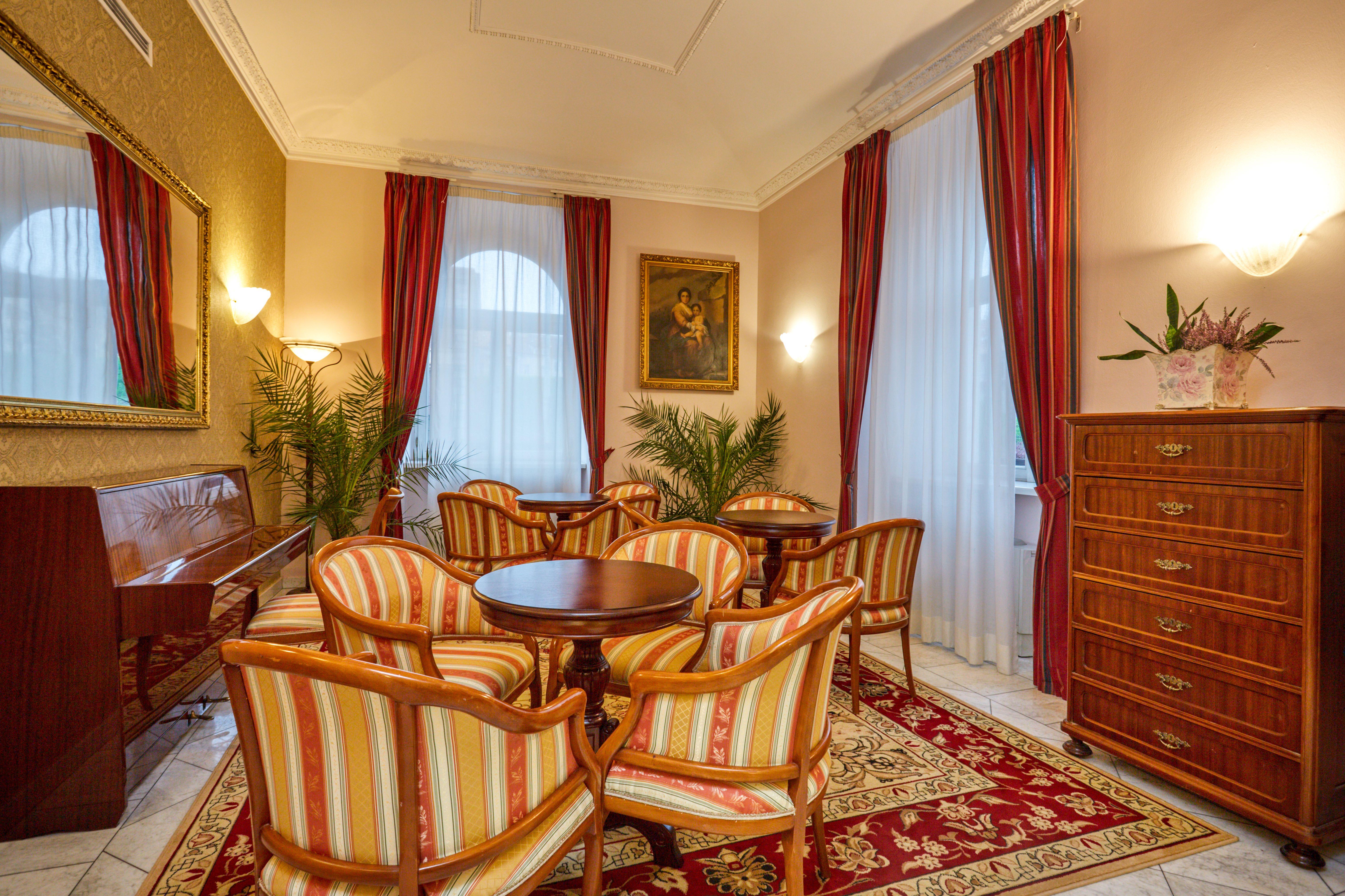 Hotel St George - Czech Leading Hotels Praga Esterno foto