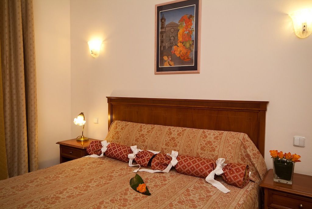 Hotel St George - Czech Leading Hotels Praga Esterno foto