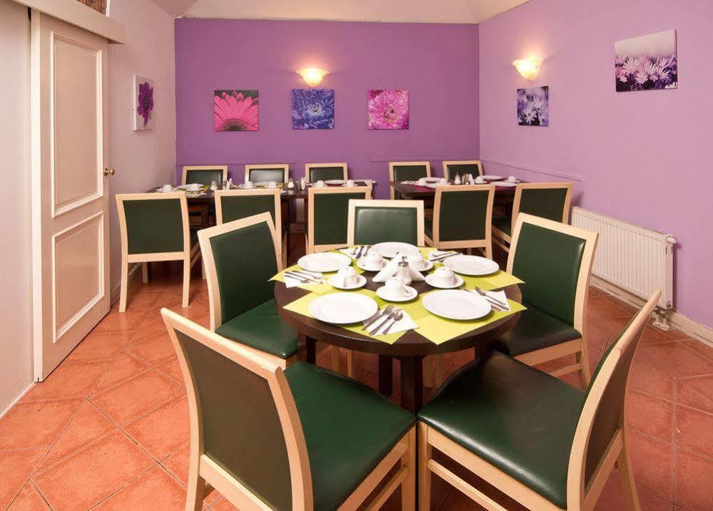 Hotel St George - Czech Leading Hotels Praga Esterno foto